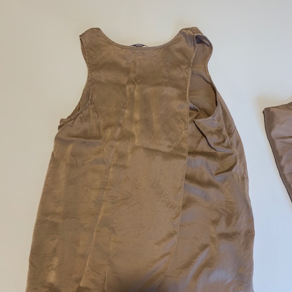 Lunya Washable Silk Short Pajamas - Picture 5 of 6